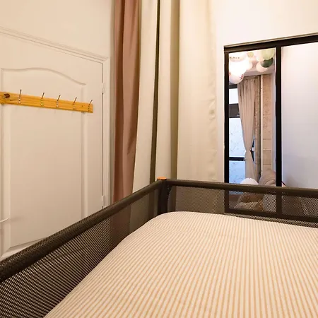 Typical For 4 In 9 Apartment Paris