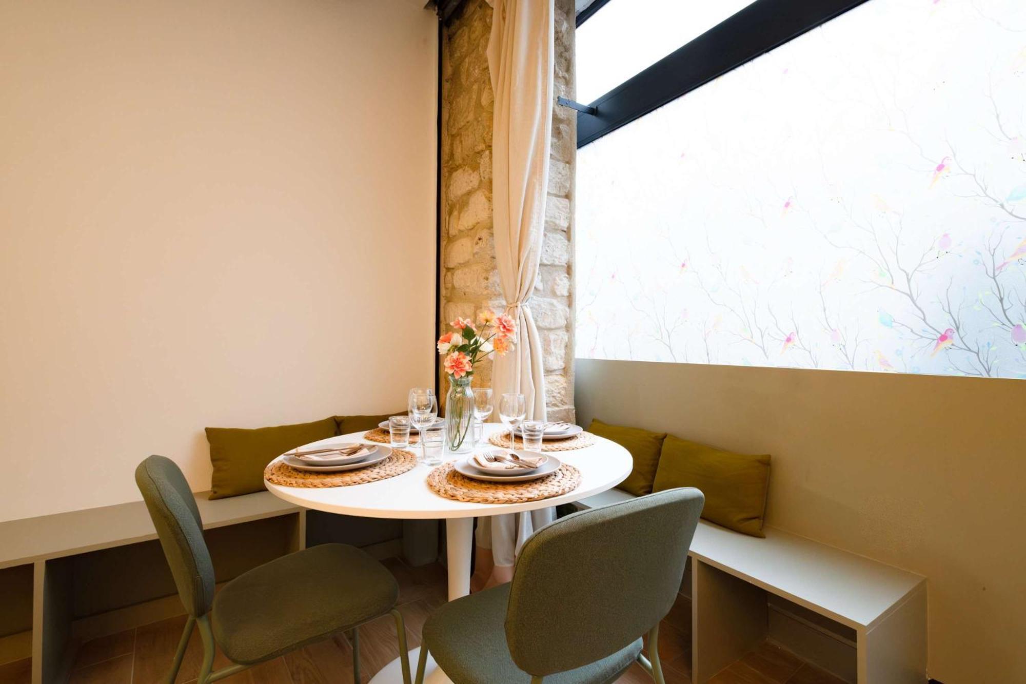 Apartment Typical For 4 In 9 *
